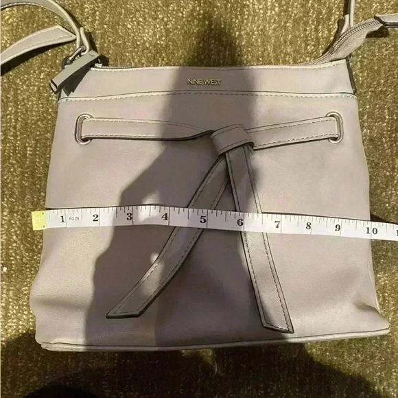 Nine West Gray Crossbody Bag - Vegan Leather, Excellent Condition - Picture 6 of 12